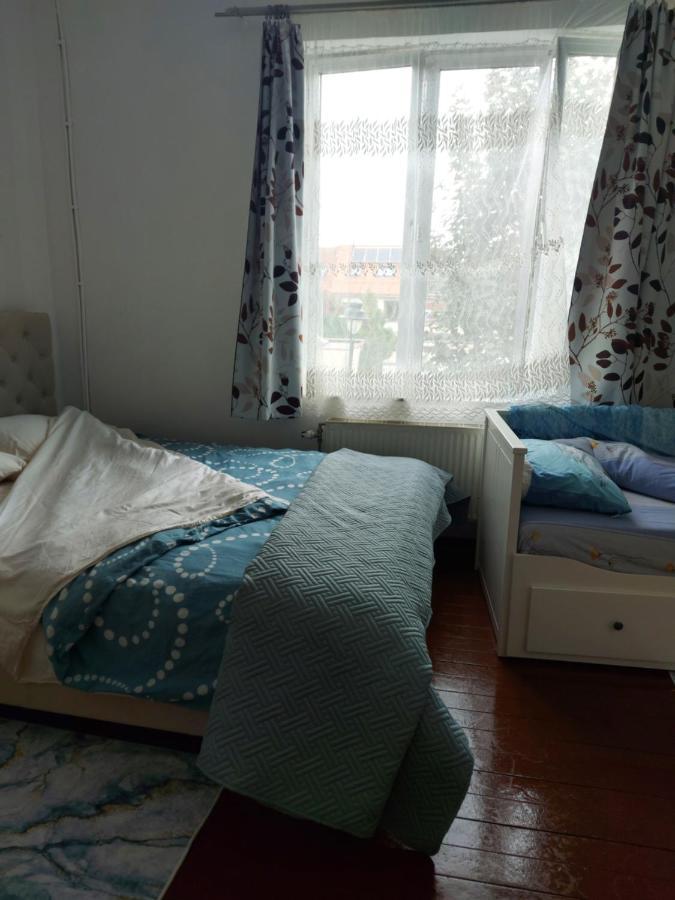 Belle Chambre Dans Un Quartier Calme Brussel Bagian luar foto